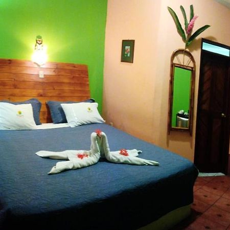 Hotel La Diosa Cahuita Exterior photo