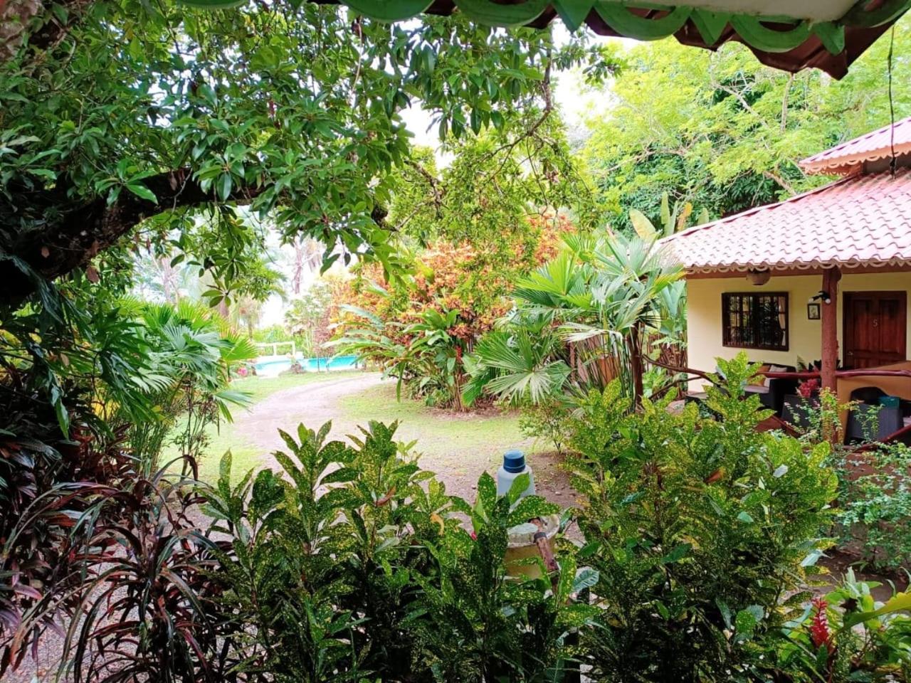 Hotel La Diosa Cahuita Exterior photo