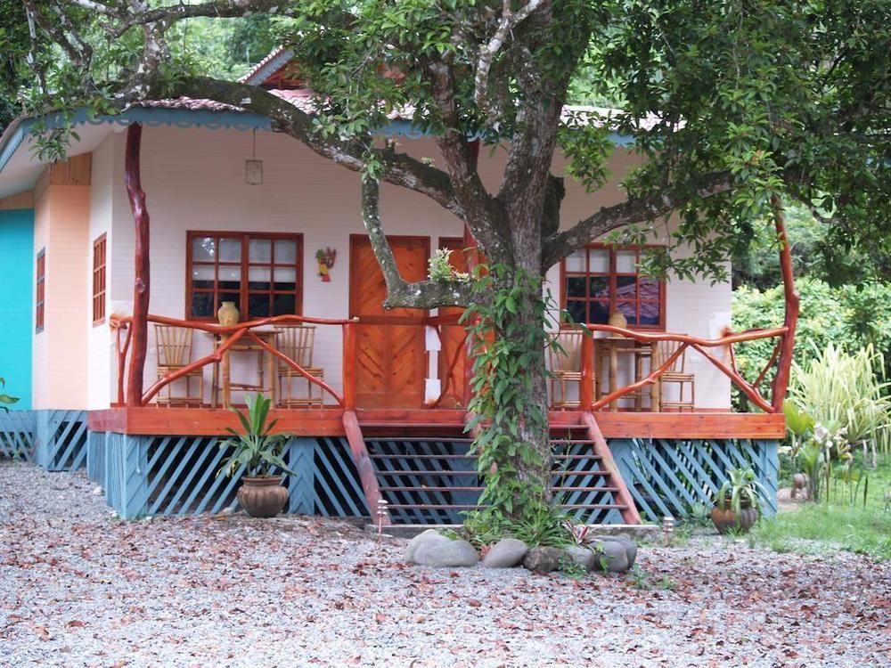 Hotel La Diosa Cahuita Exterior photo