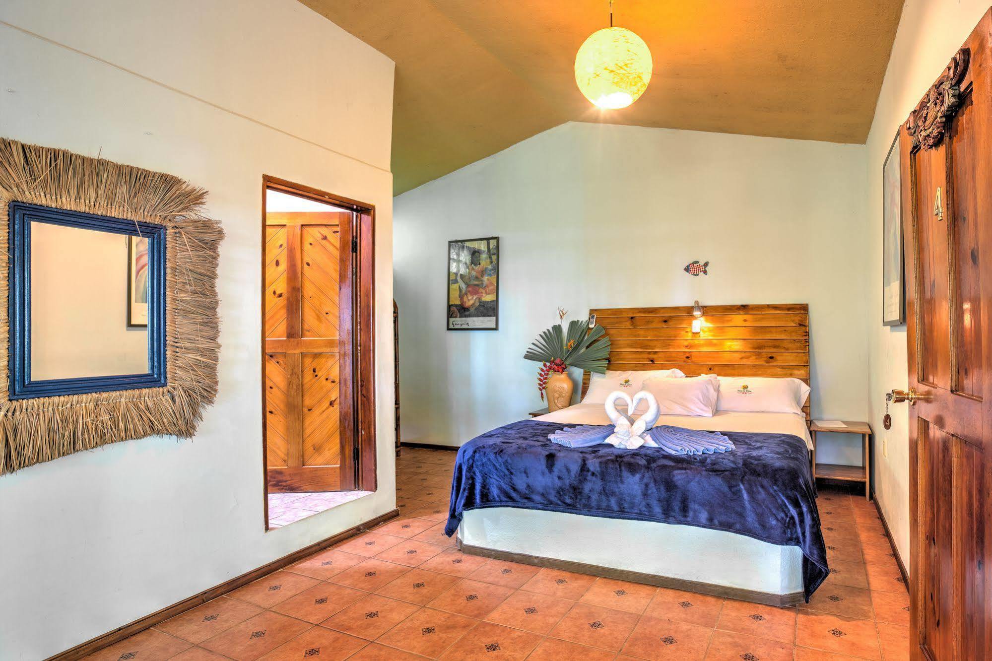 Hotel La Diosa Cahuita Exterior photo